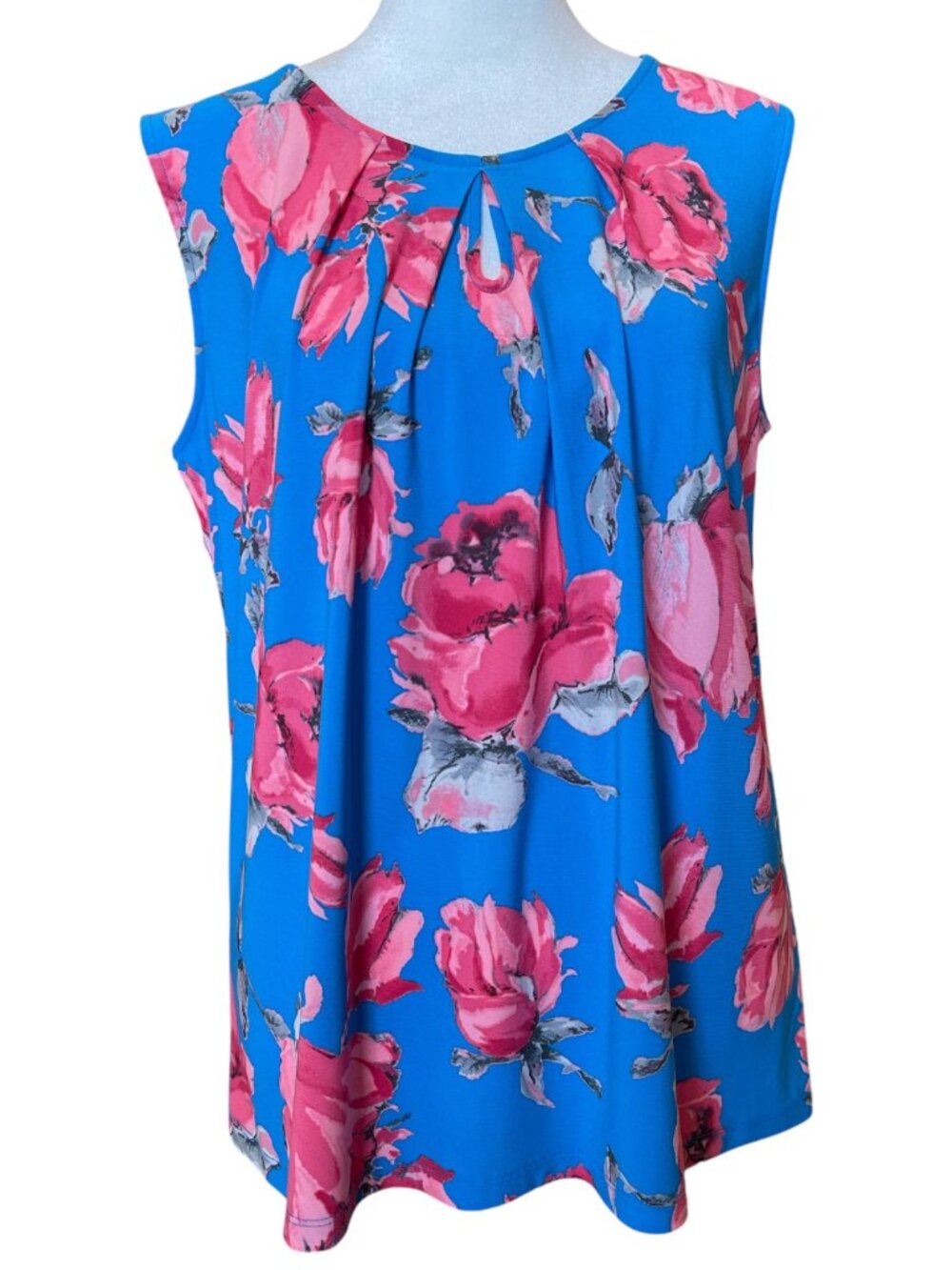Blue Pink Floral Pleated Keyhole Scoop Neck Sleeveless Shell Blouse Tank Top